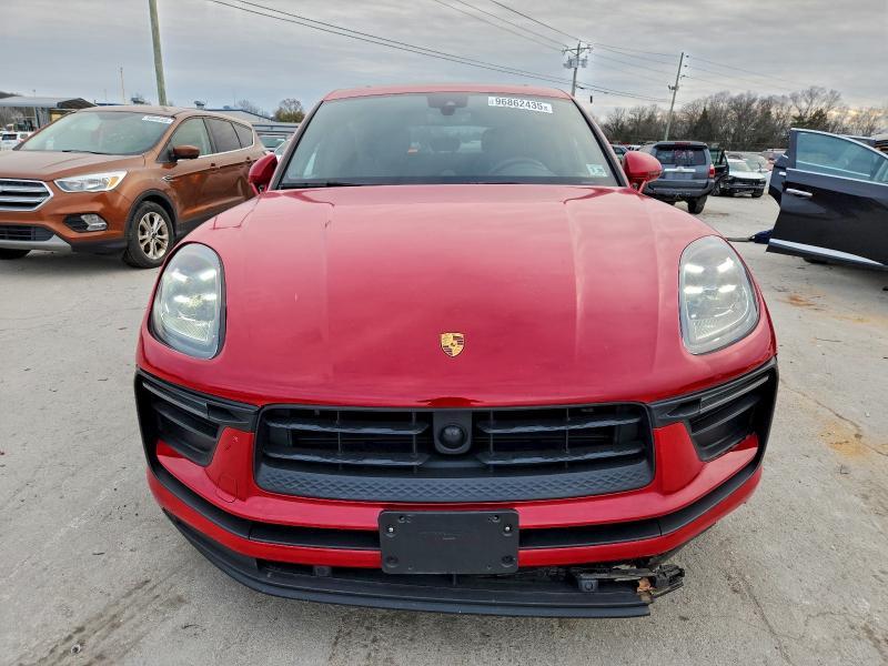 2023 Porsche Macan Base