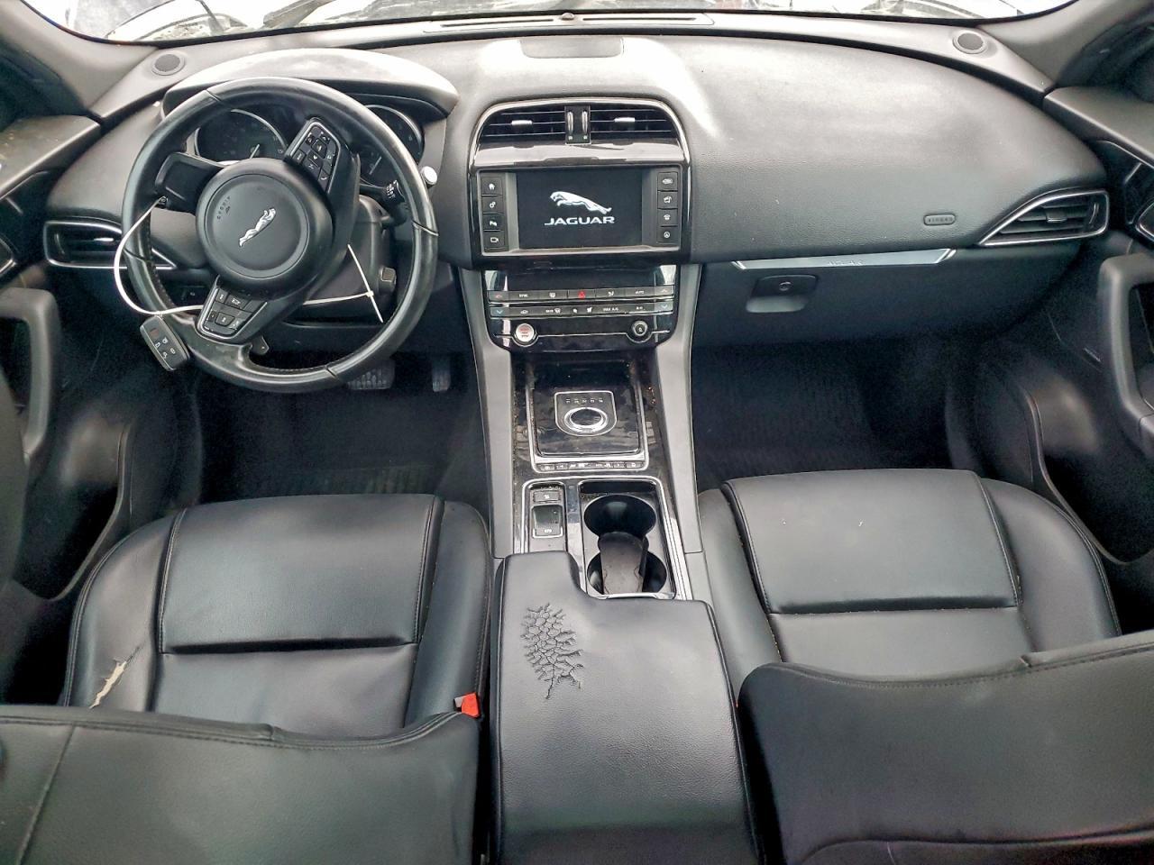 2018 Jaguar F-pace Premium