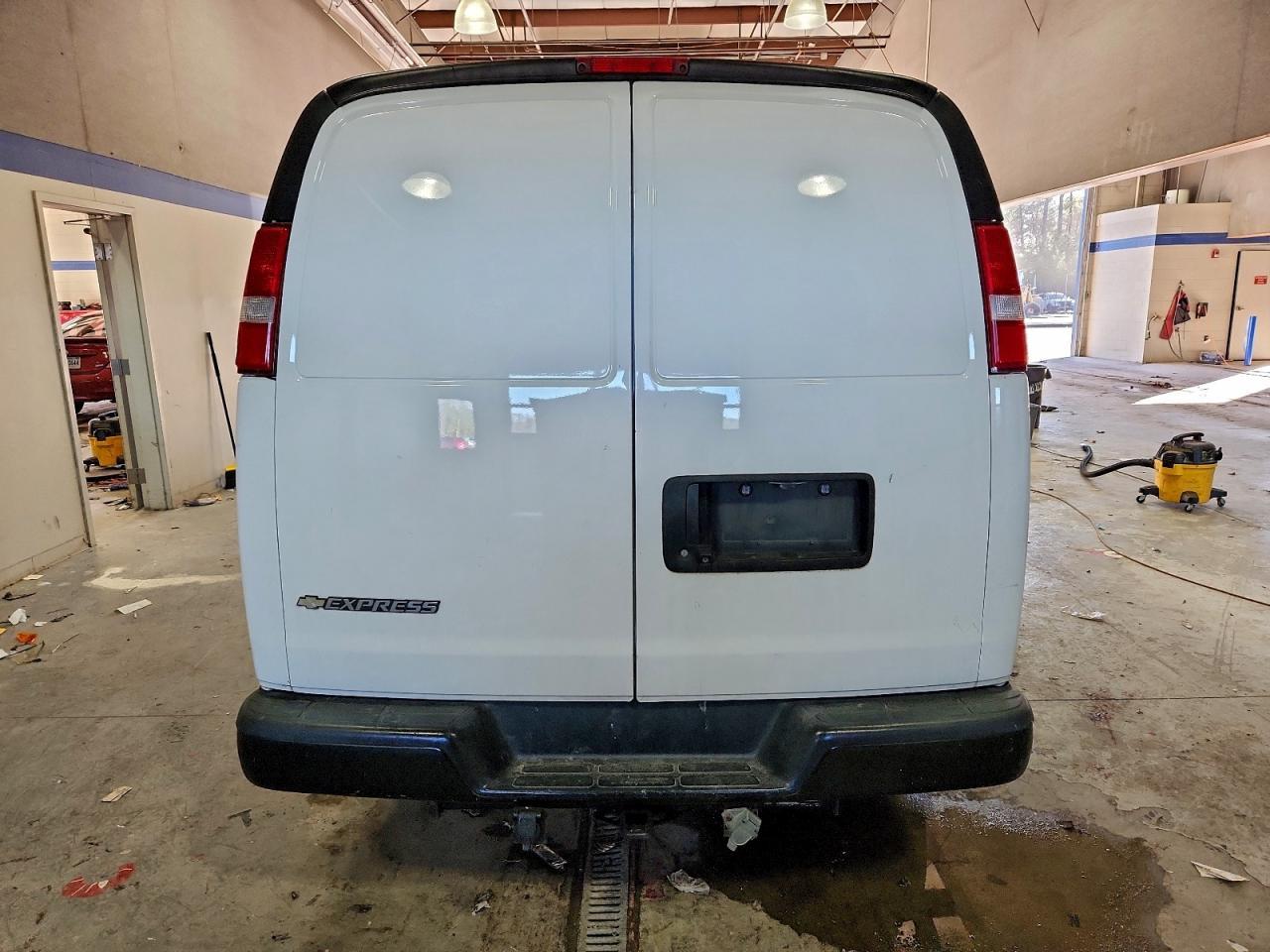 2018 Chevrolet Express 2500 Delivery Van