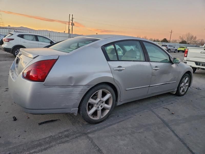 2004 Nissan Maxima se
