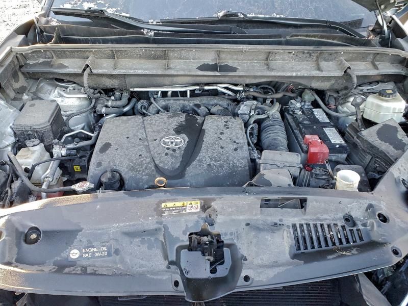 2020 Toyota Highlander xle