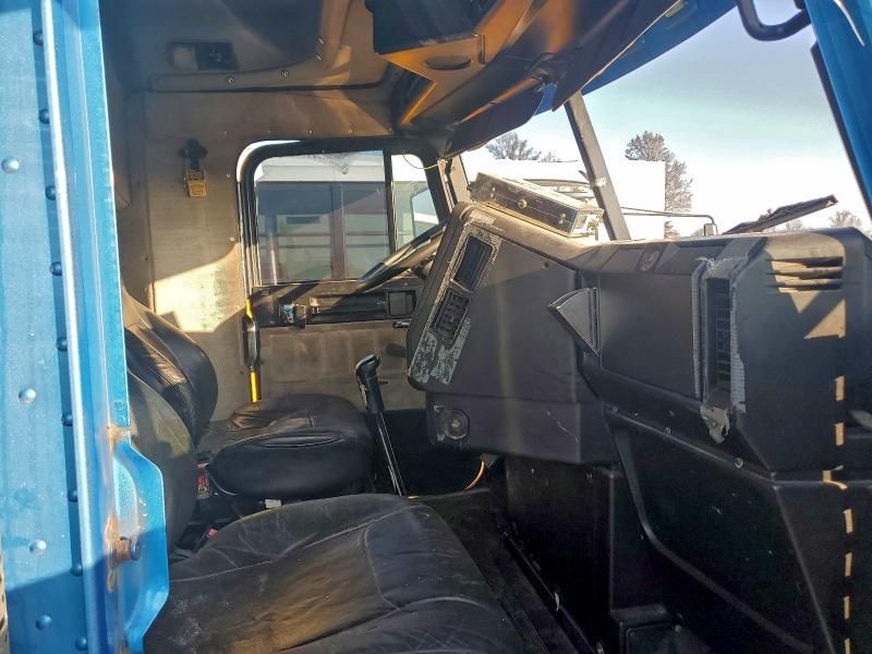 1998 Freightliner Fl-60 Conventional Fld112-semi Truck