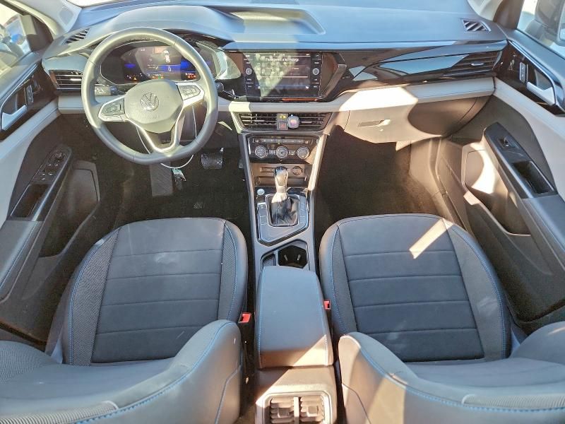 2024 Volkswagen Taos se