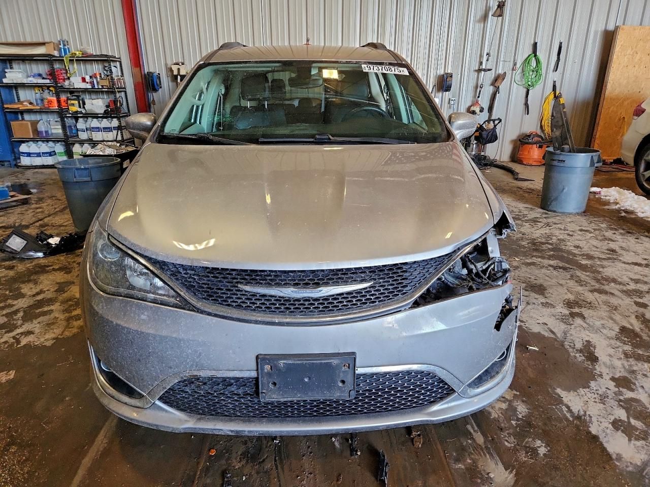 2017 Chrysler Pacifica Touring l