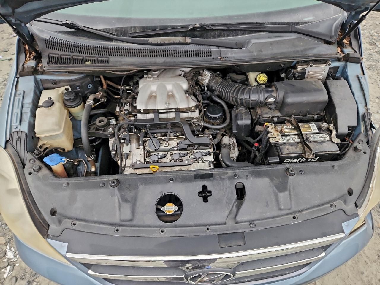 2007 Hyundai Entourage gls