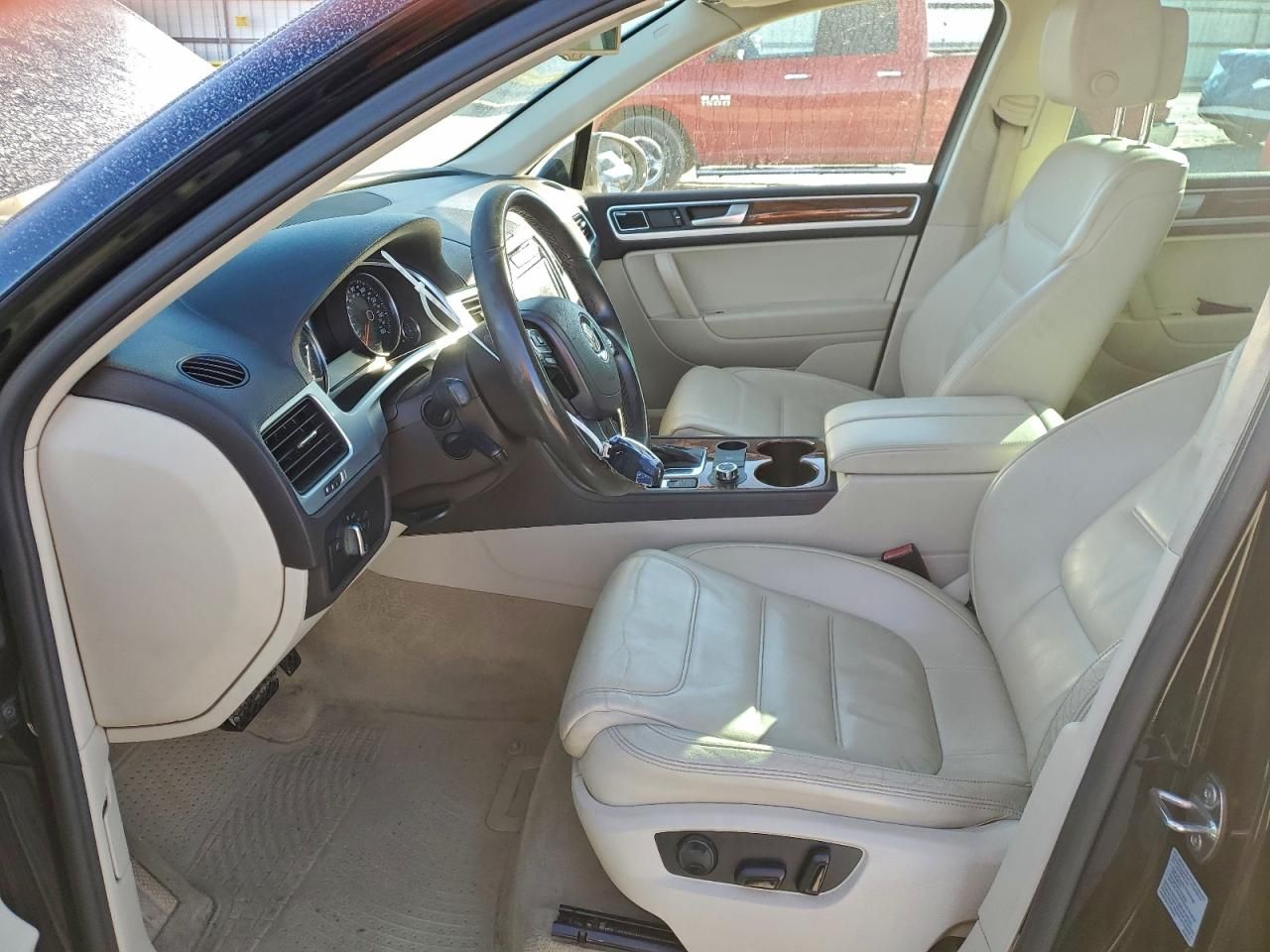 2011 Volkswagen Touareg V6