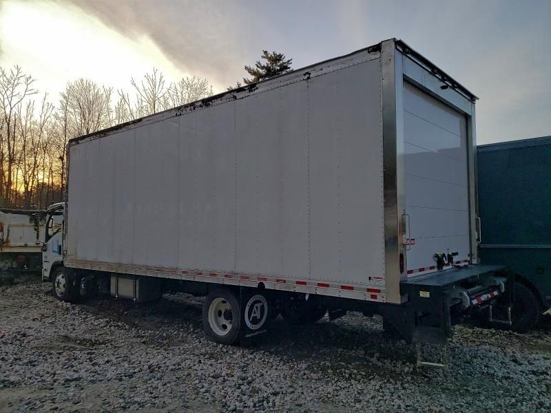2025 Isuzu NRR Refrigerated BOX Truck