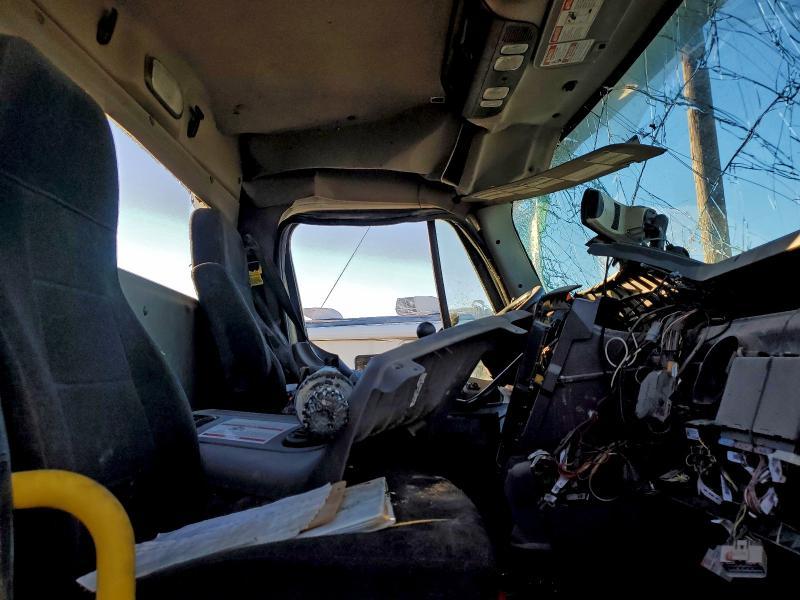 2022 Freightliner 114SD