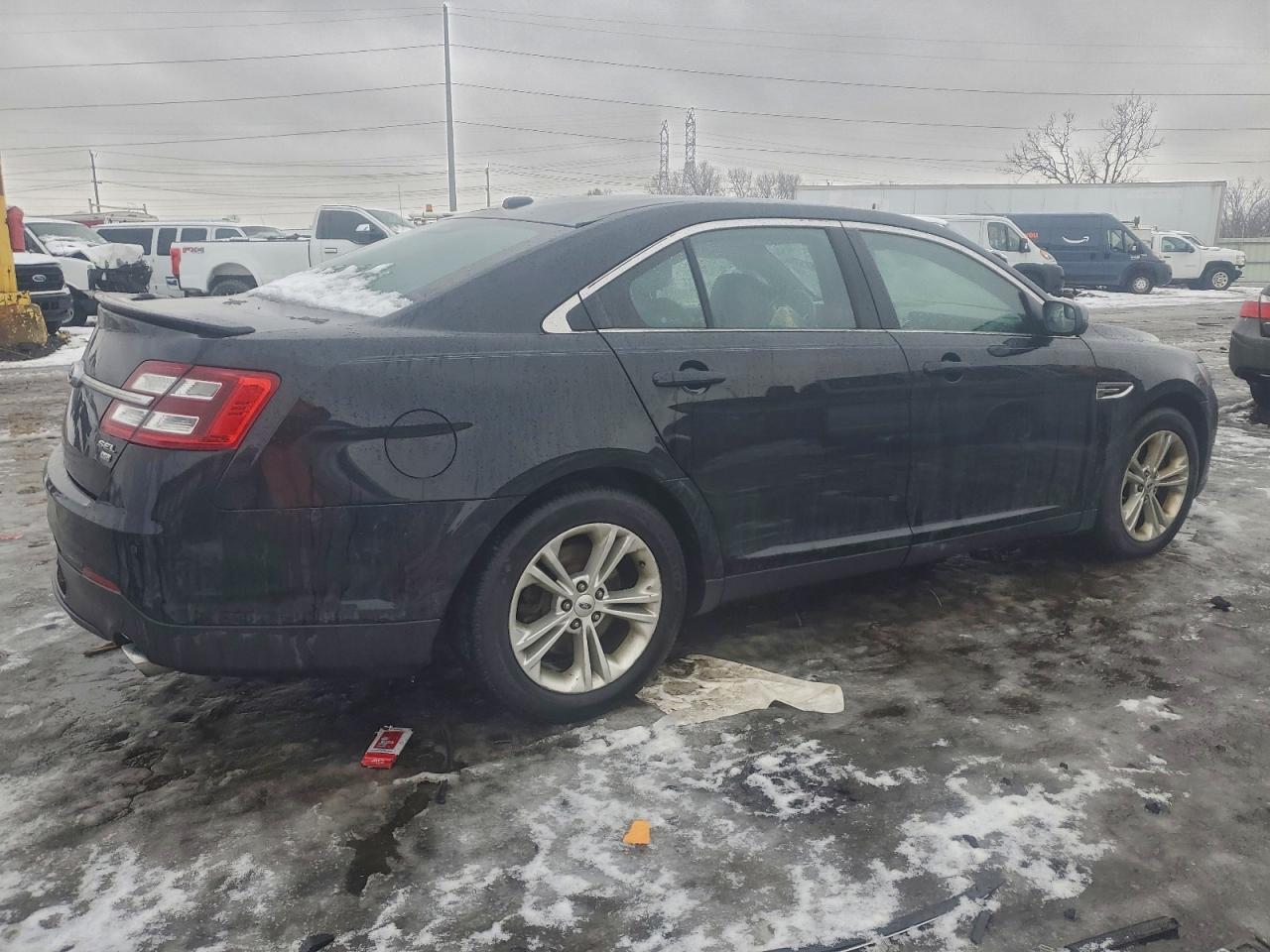 2016 Ford Taurus sel