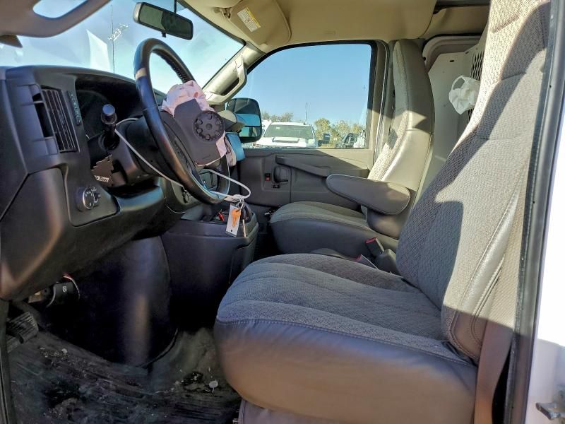 2021 Chevrolet Express G2500