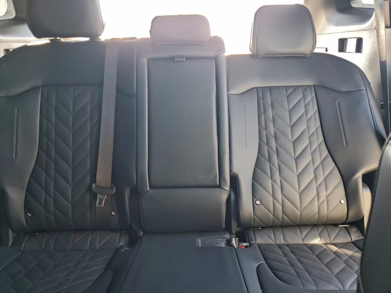 2025 KIA Sportage x Line