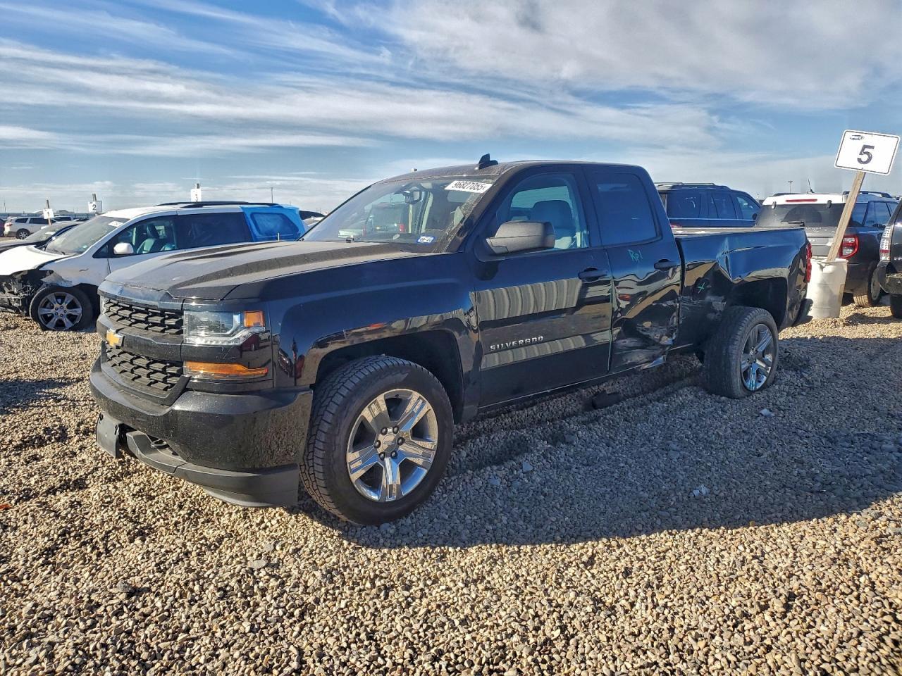 2018 Chevrolet Silverado C1500 Custom