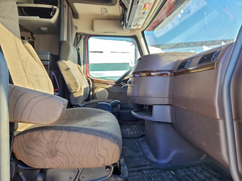 2016 Volvo VNL Semi Truck