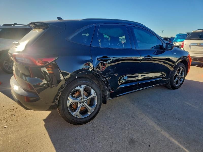 2024 Ford Escape st Line