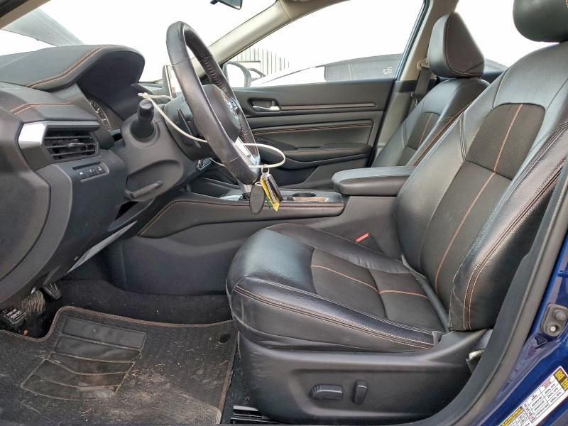 2022 Nissan Altima sr
