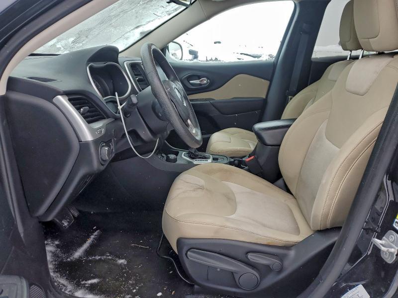 2016 Jeep Cherokee Sport