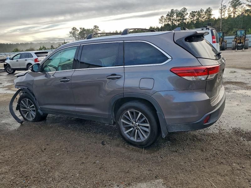 2019 Toyota Highlander se