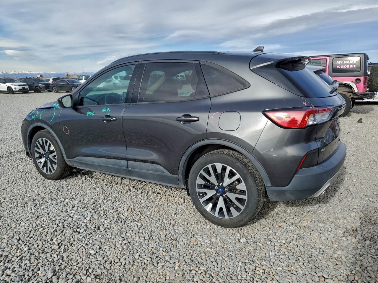 2020 Ford Escape se Sport