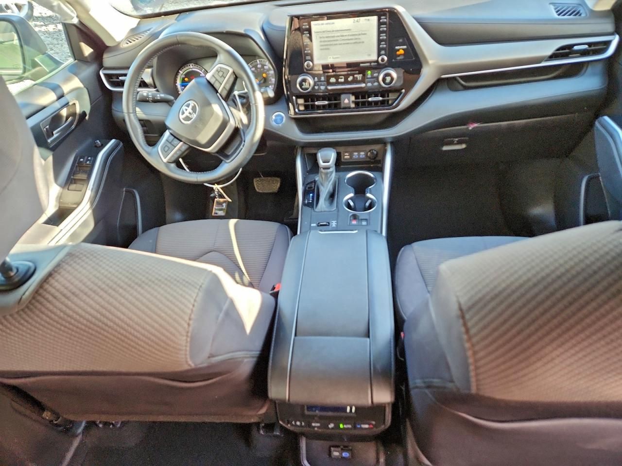 2022 Toyota Highlander Hybrid le