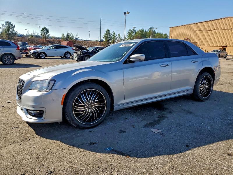 2021 Chrysler 300 Touring