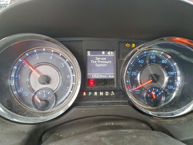 2014 Chrysler Town & Country Touring l