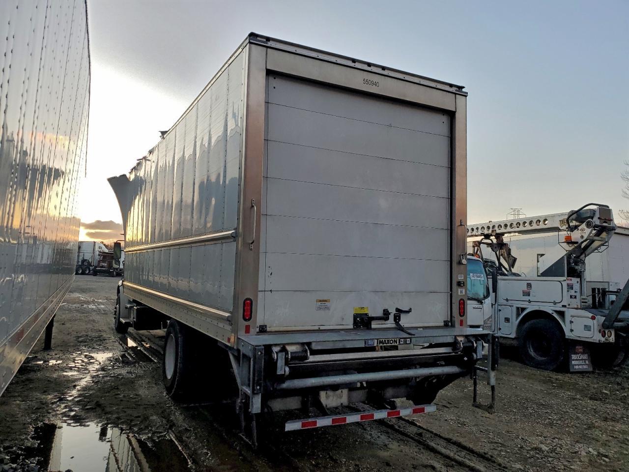 2024 Freigliner 2024 Freightliner Business Class M2 Refrigerated B