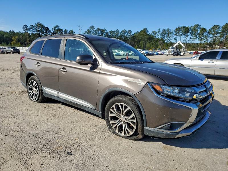 2016 Mitsubishi Outlander se