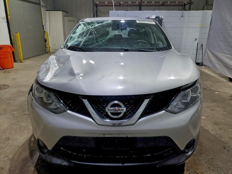 2017 Nissan Rogue Sport s