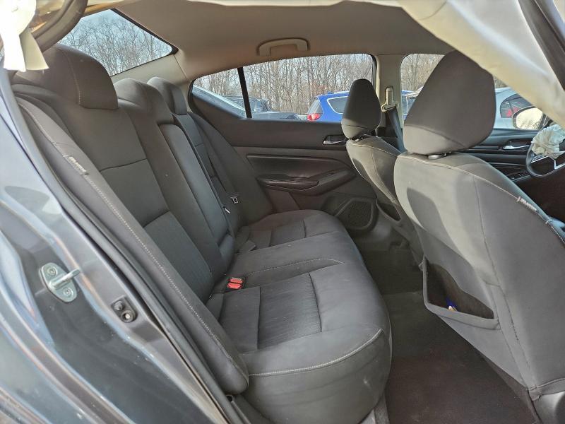 2019 Niss Altima