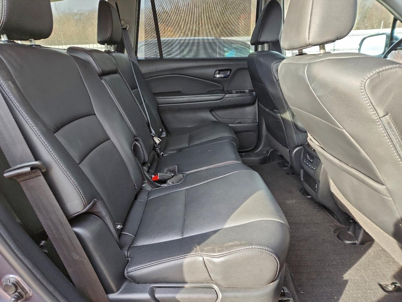 2021 Honda Pilot se
