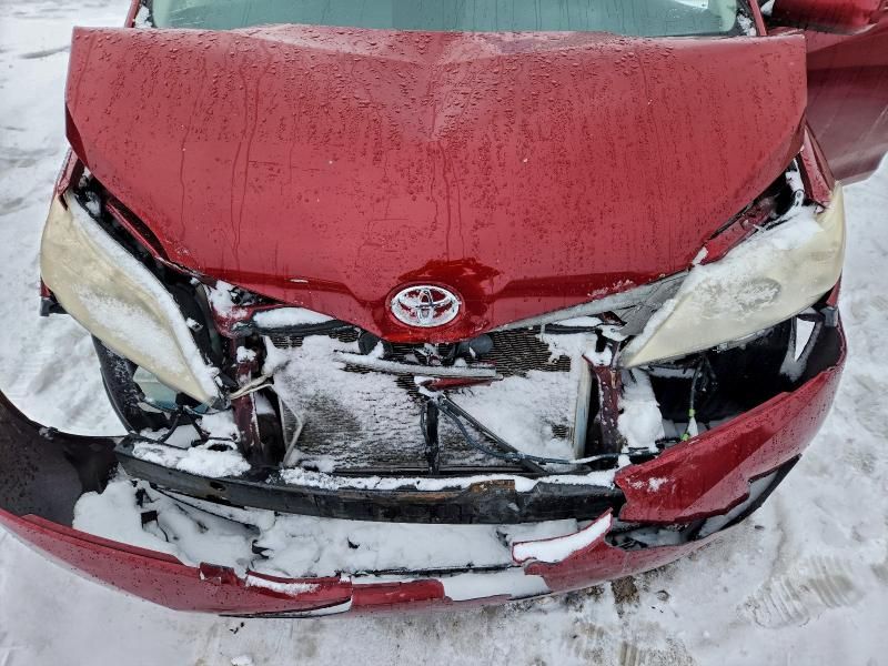 2012 Toyota Sienna xle