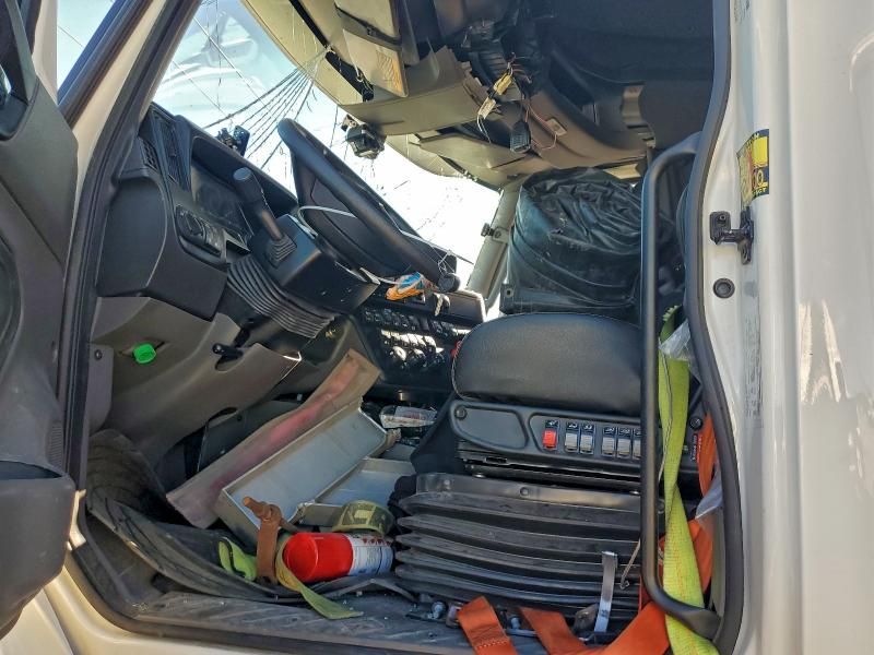 2026 International Lt625