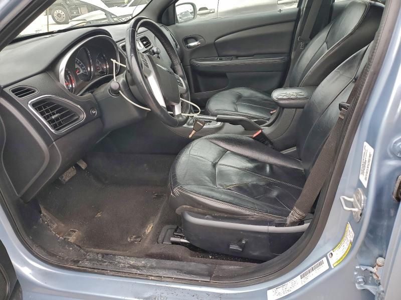 2012 Chrysler 200 Limited