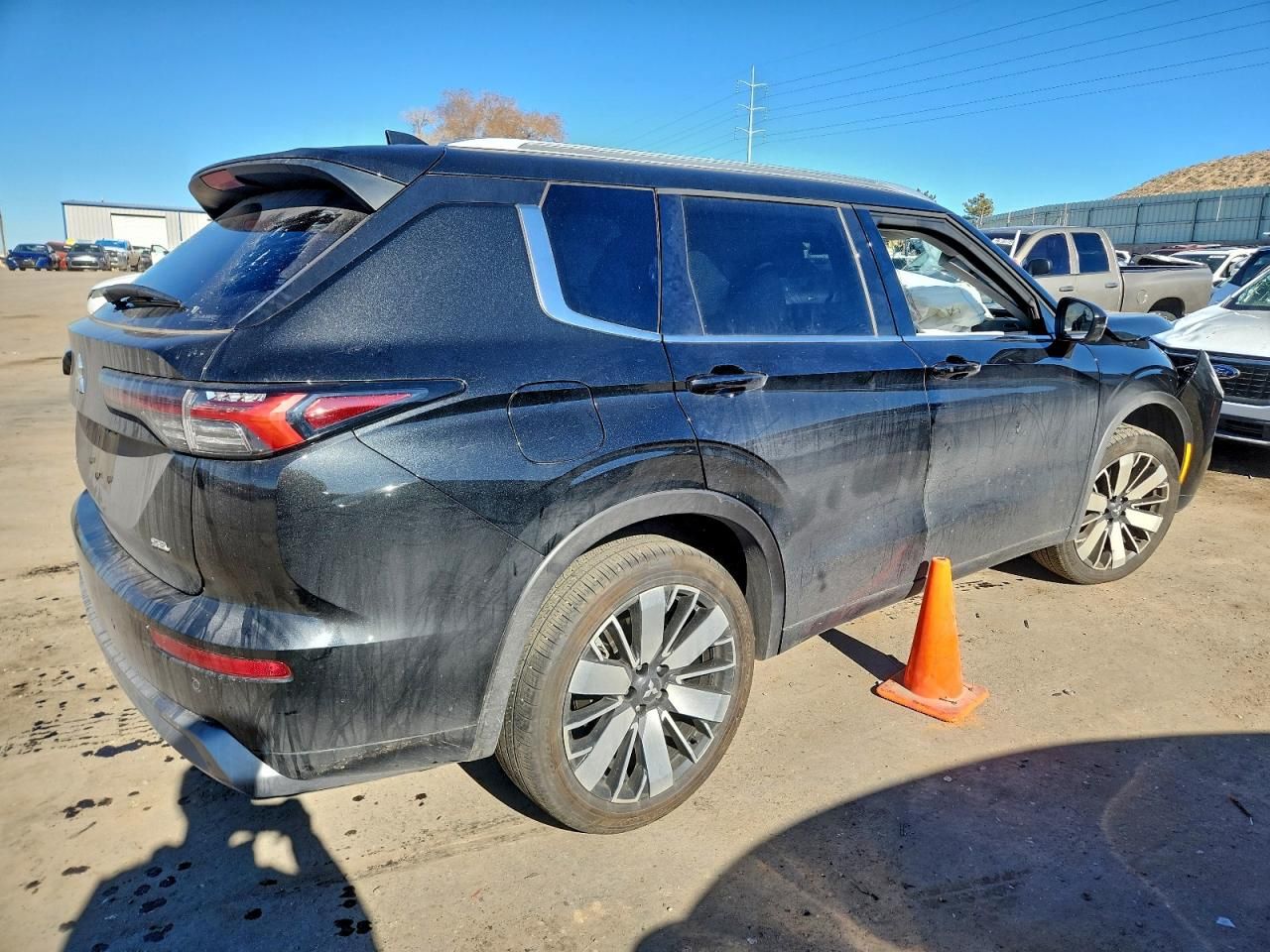 2025 Mitsubishi Outlander sel