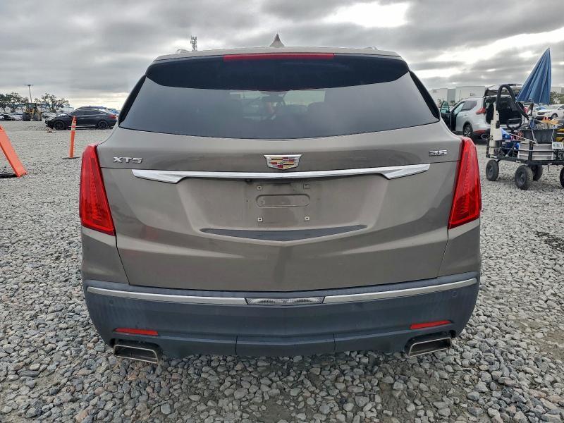 2017 Cadillac XT5
