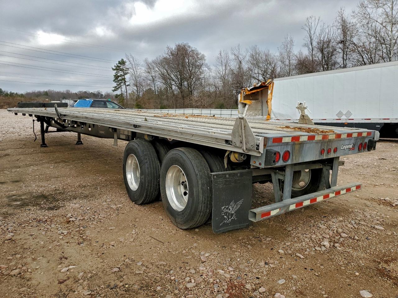 2019 Manac 10248C011L Flatbed Trailer