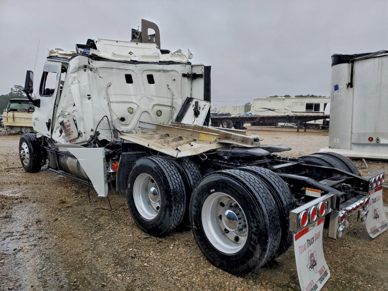 2016 Freightliner Cascadia 125 Semi Truck