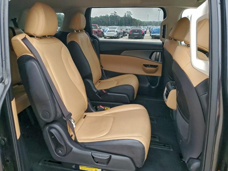 2024 KIA Carnival lx