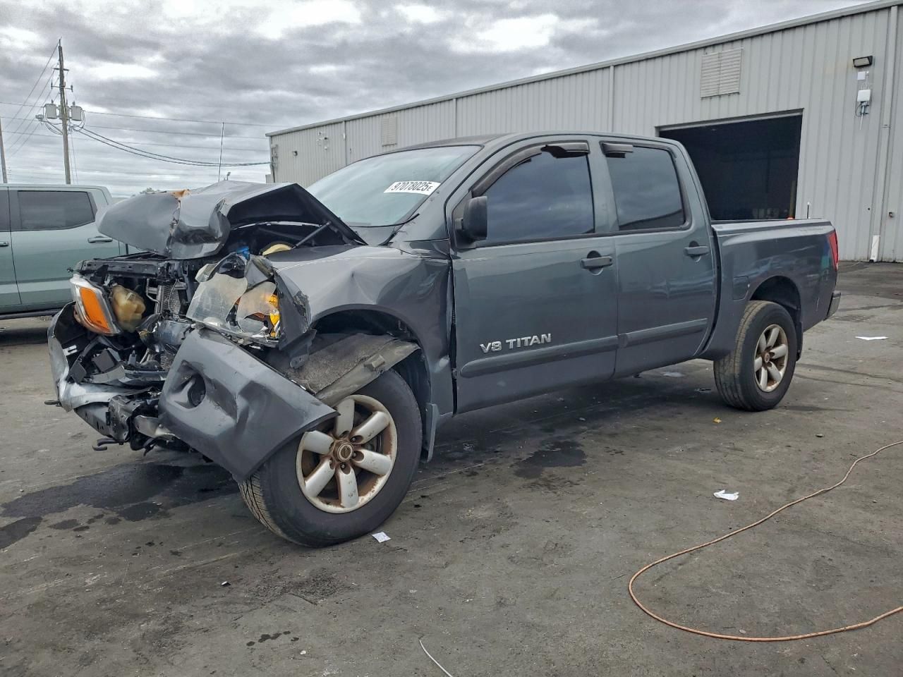 2011 Nissan Titan sv