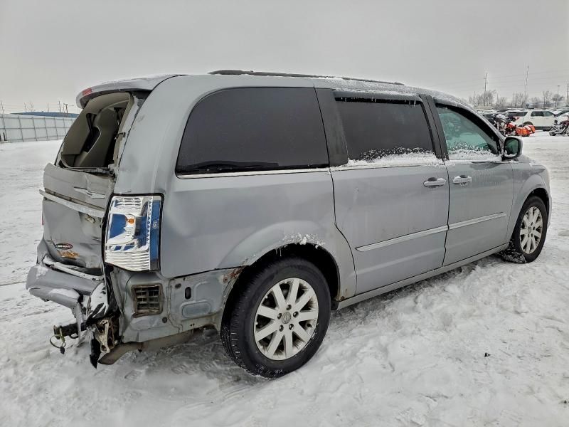 2013 Chrysler Town & Country Touring