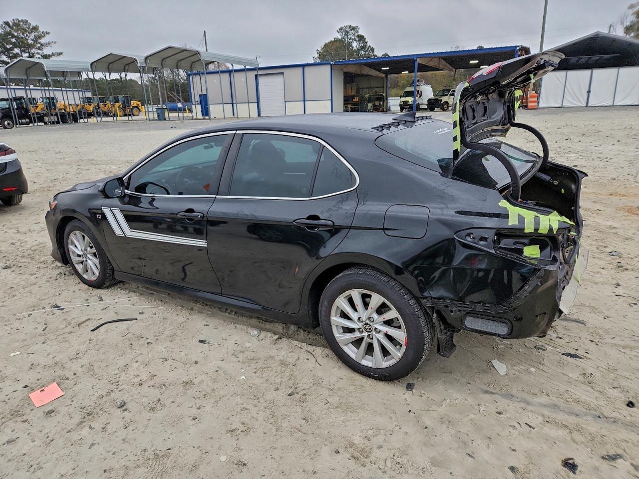 2022 Toyota Camry le