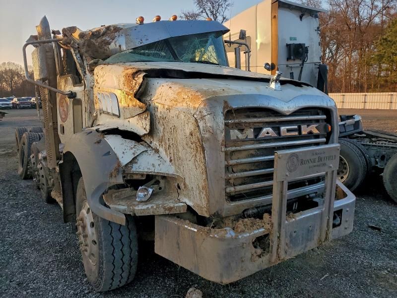 2020 Mack Granite-dump Truck