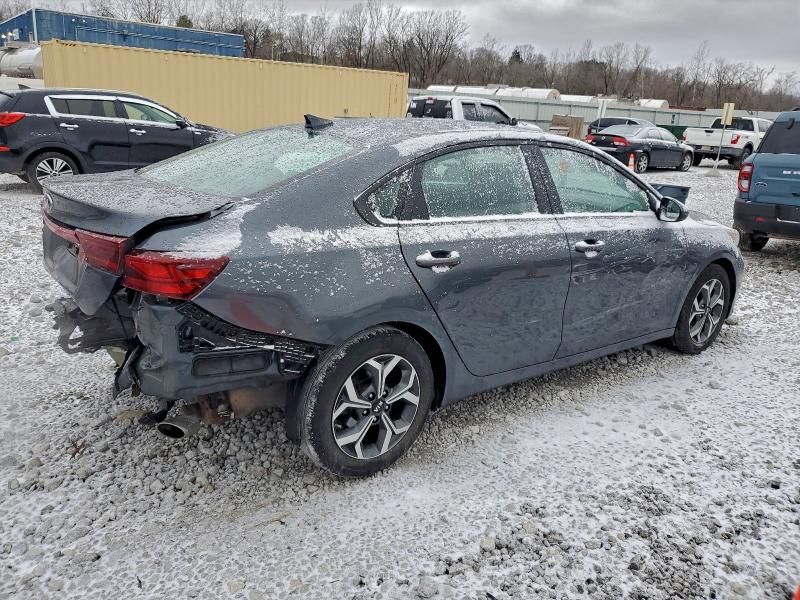 2021 KIA Forte fe