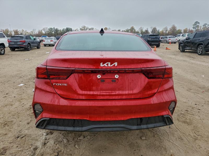 2024 KIA Forte lx