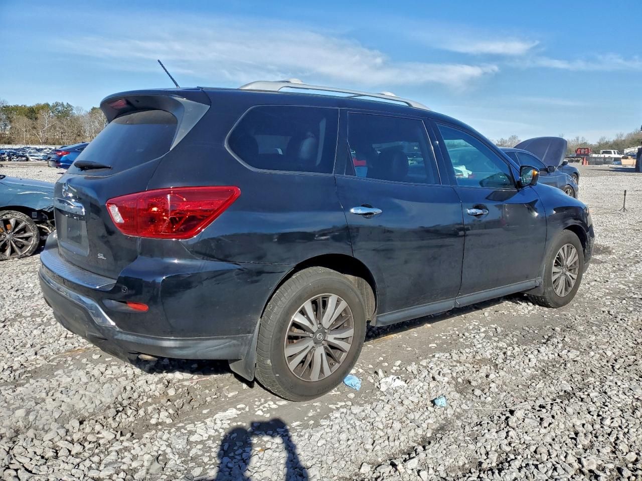 2017 Nissan Pathfinder s