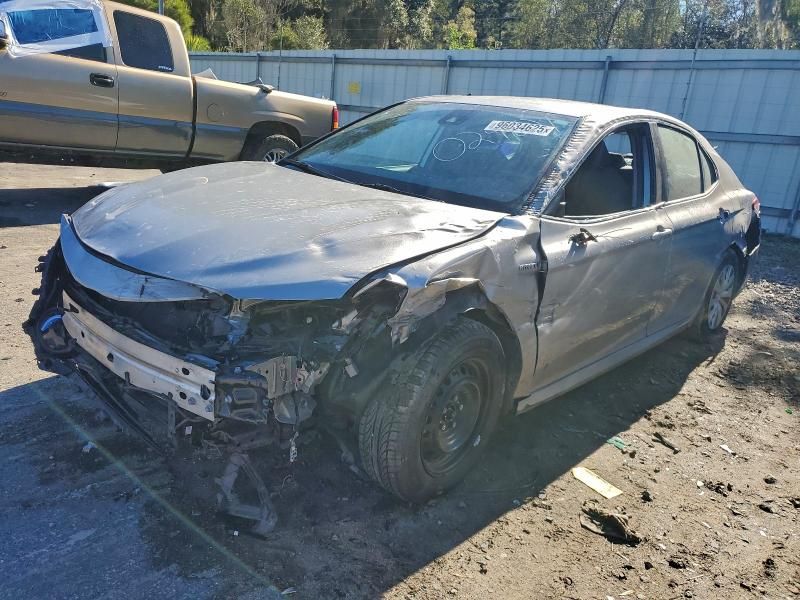 2021 Toyota Camry le