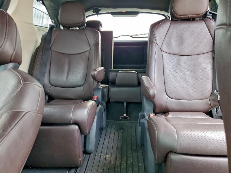 2023 Toyota Sienna Limited