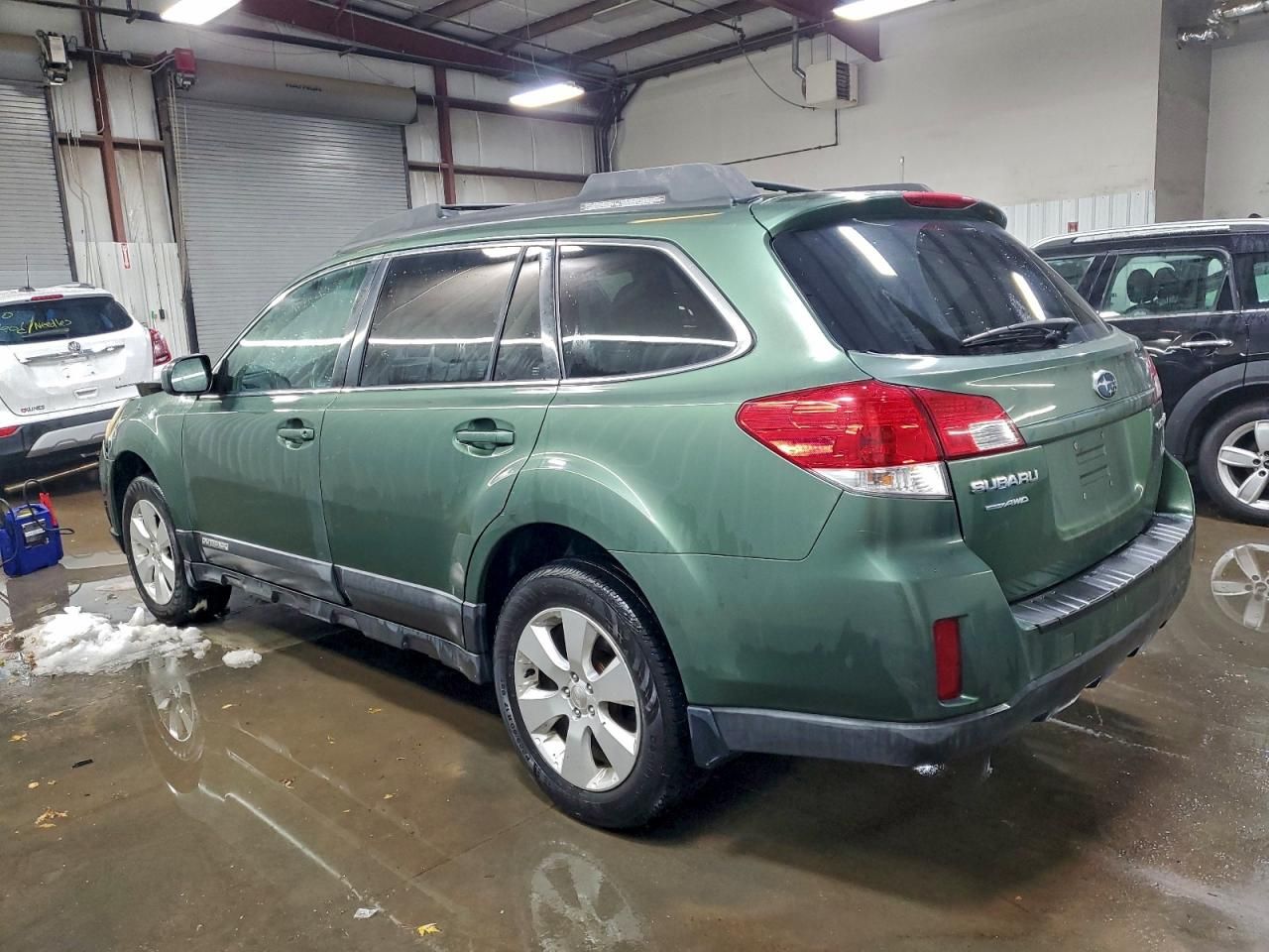 2010 Subaru Outback 2.5i Premium