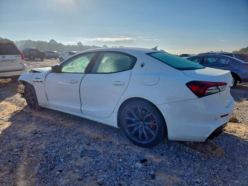 2022 Maserati Ghibli Modena