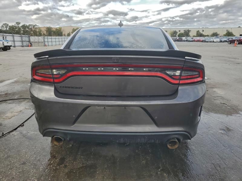 2018 Dodge Charger sxt Plus